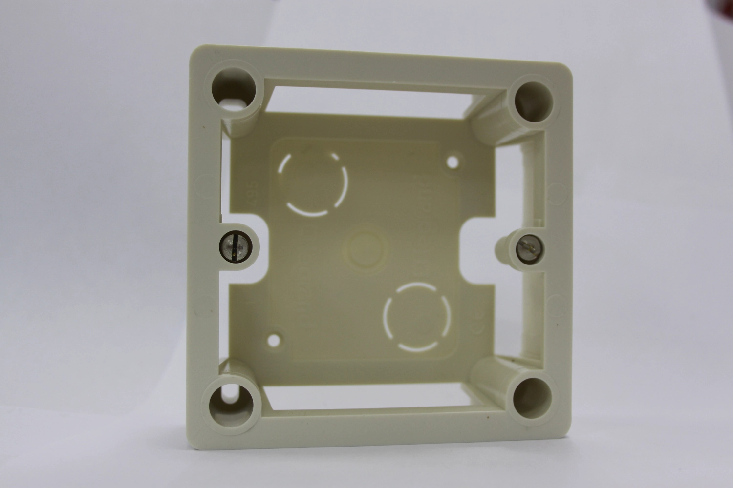 Коробка Legrand накладного монтажа 100х100 36 мм