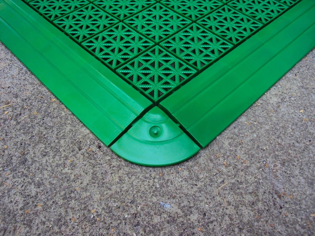 Плинтус угловой Darel Erfolg зеленый