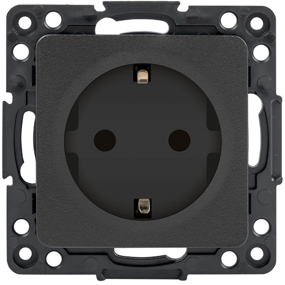 Розетка EKF Стокгольм 1-местная с/з 16А черный с защ. шторкой