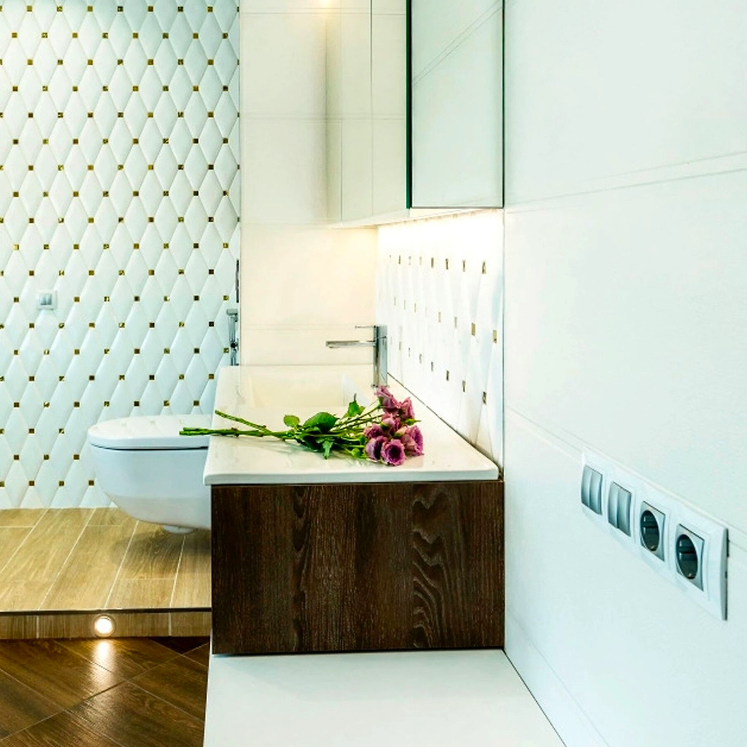 Рамка Schneider Electric Unica MGU2.008.18