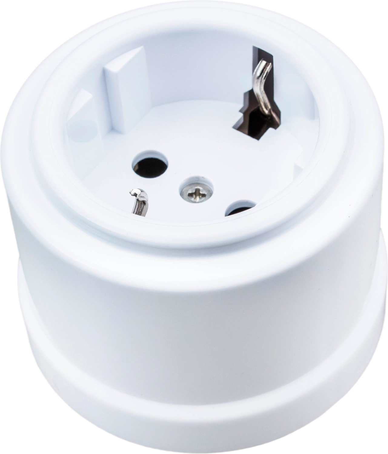 Розетка BIRONI В1-101-21 белая