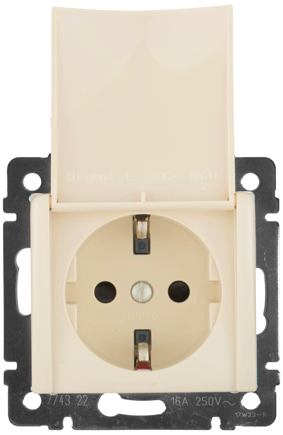 Розетка Legrand Valena 695614