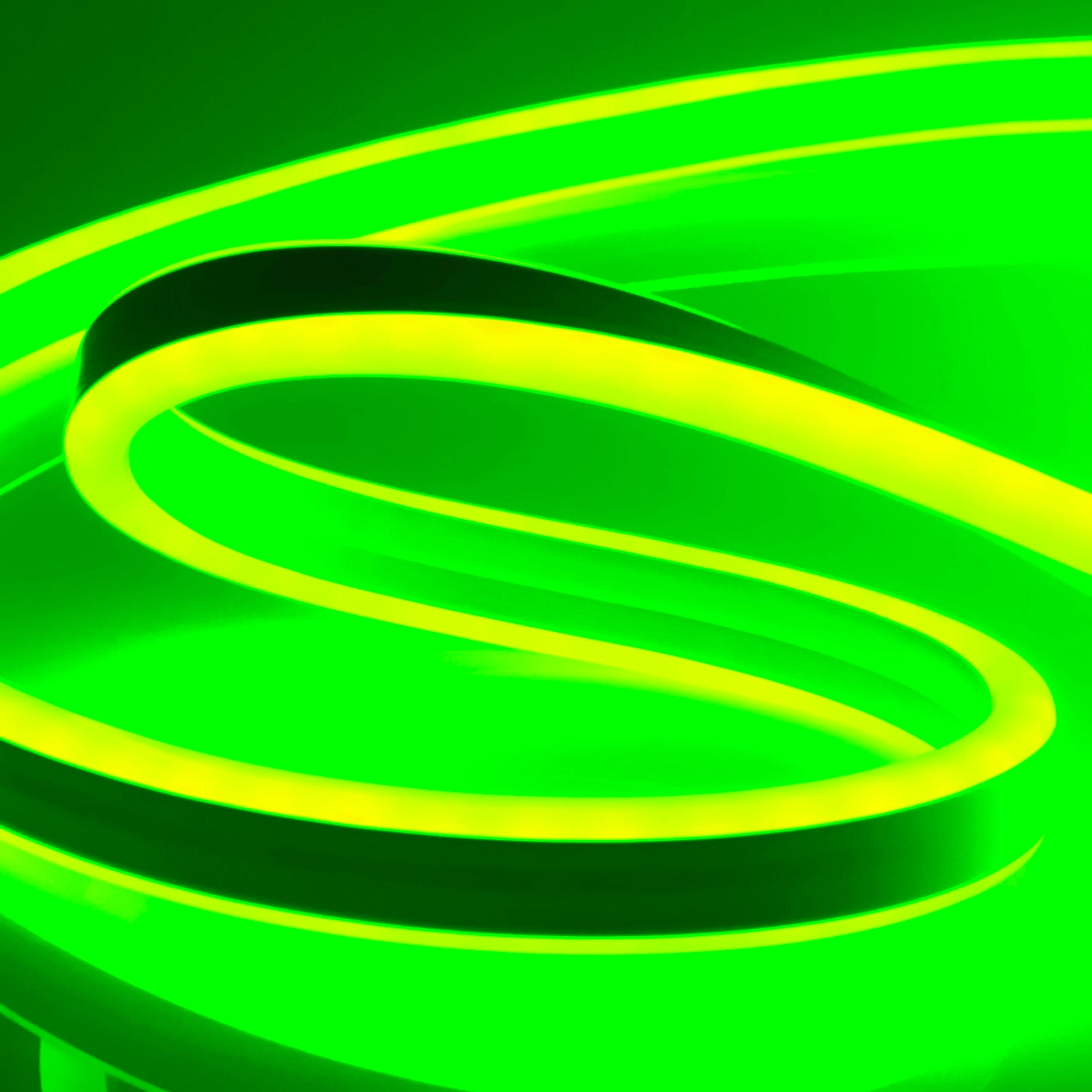 Гибкий неон Apeyron Electrics SMD 2835 IP65 220В 6Вт зеленый 1 м