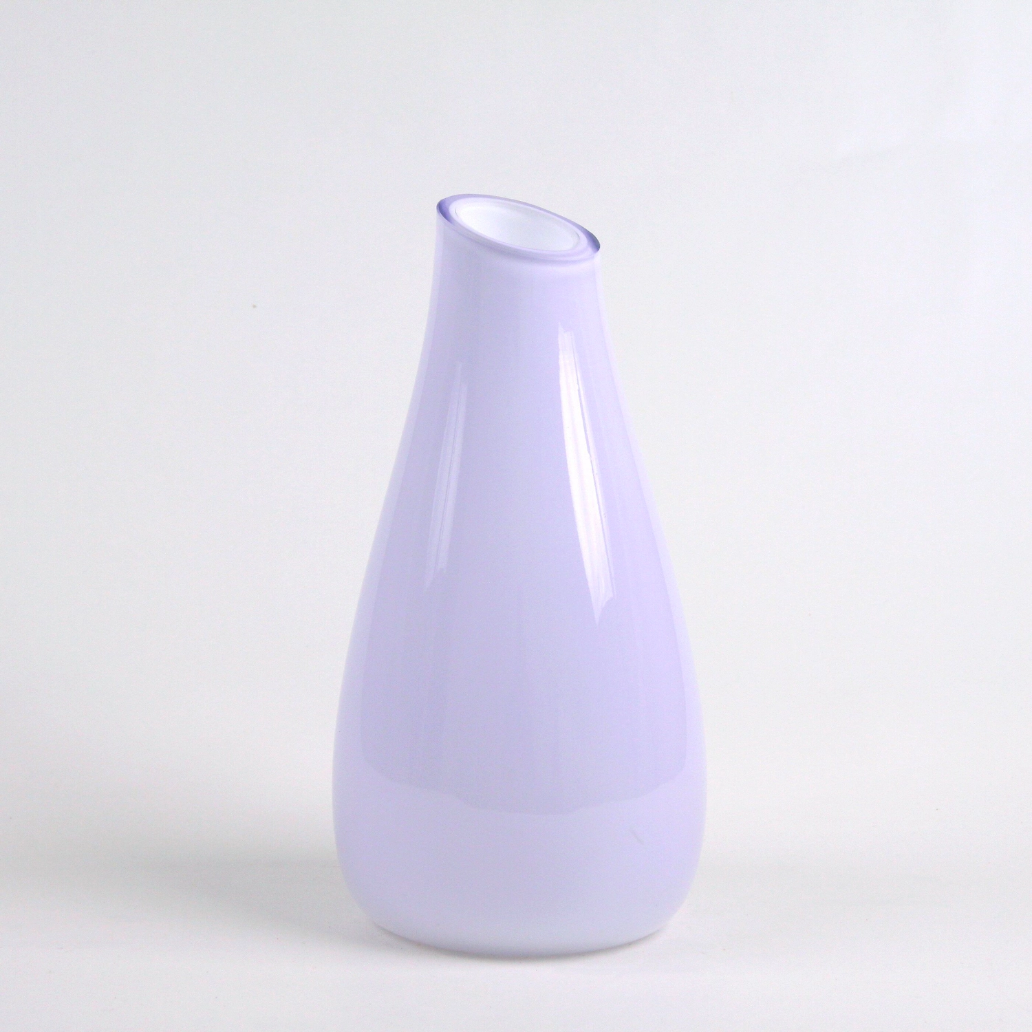 Ваза стеклянная Либеро №2 темная лаванда 20х25 см