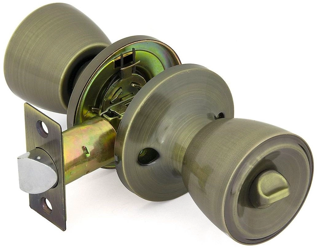 Дверная ручка-защелка ФАБРИКА ЗАМКОВ 7072E с ключом и фиксатором античная бронза