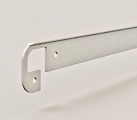 Планка щелевая алюминиевая для столешницы 28 мм