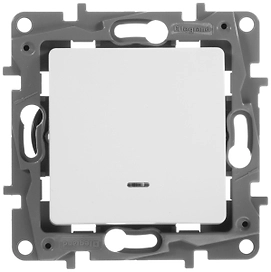 Выключатель Legrand Etika 672203