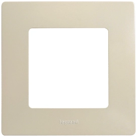 Рамка Legrand Etika 672511
