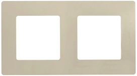 Рамка Legrand Etika 672512