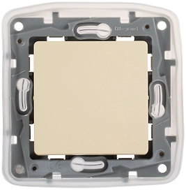 Выключатель Legrand Etika 672300