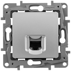 Розетка Legrand Etika 672441