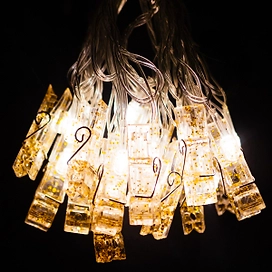 Гирлянда внутренняя Прищепки с блестками 16 LED теплый белый 3 м