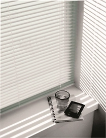 Жалюзи 403319 ПВХ 160х160 см белые