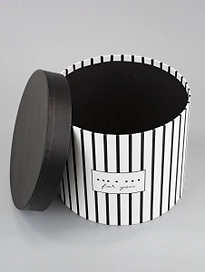 Коробка круглая черно-белый 17 см