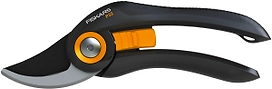 Секатор плоскостной FISKARS SOLID