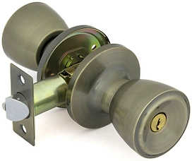 Дверная ручка-защелка ФАБРИКА ЗАМКОВ 7072E с ключом античная бронза