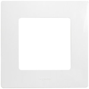 Рамка Legrand Etika 672501