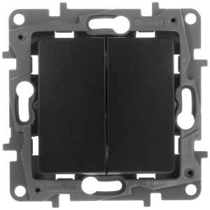 Выключатель Legrand Etika 672612