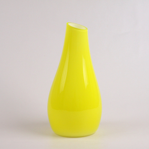 Ваза стеклянная Либеро №2 желтая 20х25 см