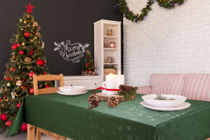 Клеенка Meiwagravu Снежинки зеленая ПВХ 140 см