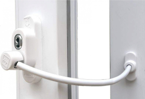 Замок Tech-KREP для пластиковых окон с тросиком ключом белый